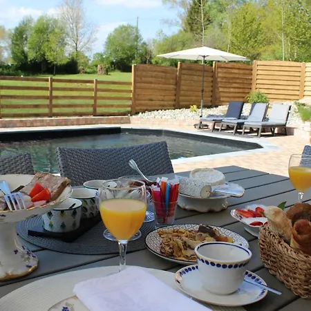 Le Val Daniniere Adult Only בית הארחה Le Mesnil-Garnier