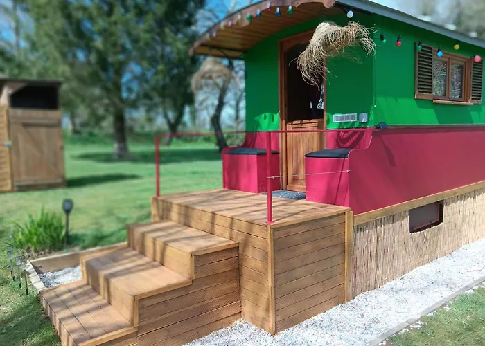 Le Val Daniniere Adult Only 3* Le Mesnil-Garnier